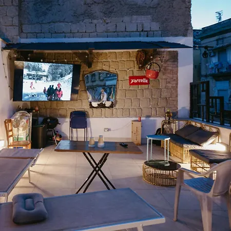 Palazzo Argentino * نابولي